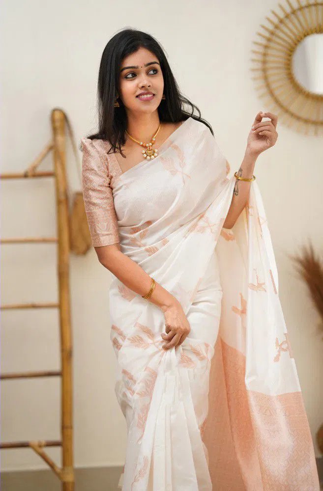 Premium Soft Silk Saree. FALL & PICO Stitched