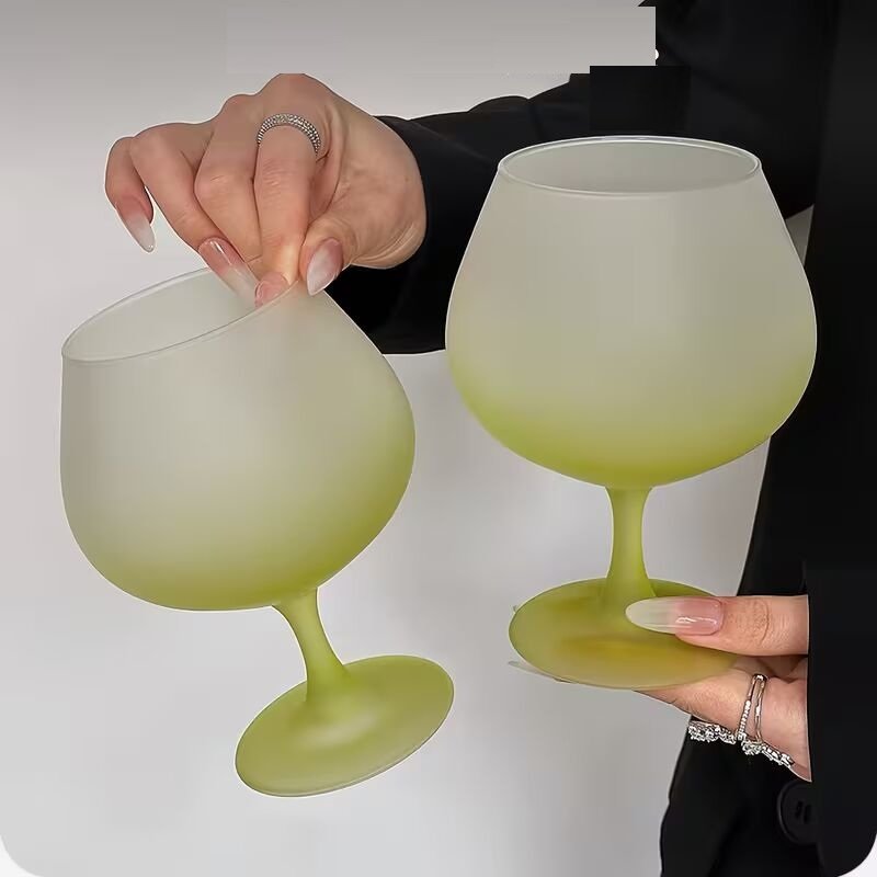 Bakasur Glasses- Aesthetic Glassware Collection - Gradient Frosted Wine Glasses & Textured Pineapple Cups -  Premium Barware for Juice, Cocktails & Home Decor