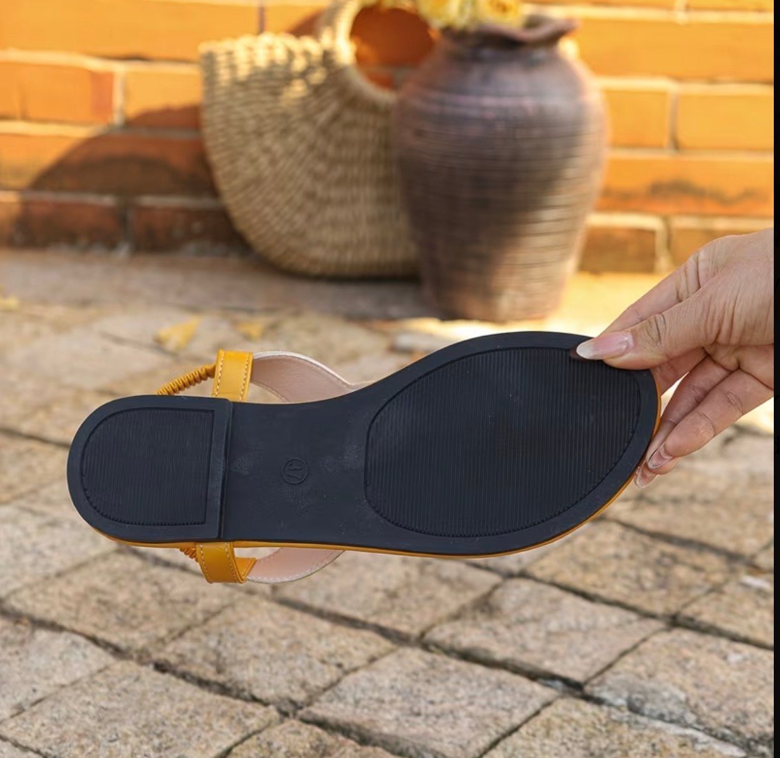 Comfortable and Versatile Toe-Post Bohemian Style Beach Shoes, Vacation Style Version Women's Shoes, New Summer Flat Summer Slippers for Women, Women Shoes